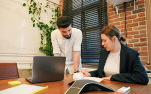 Cómo el cumplimiento legal ambiental impulsa el éxito empresarial