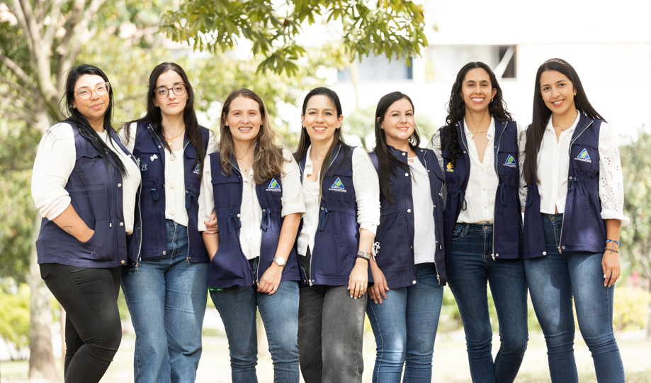 Equipo de AmbientalMente de gestión ambiental en el sector manufacturero